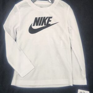 🆕️ Nike Tee